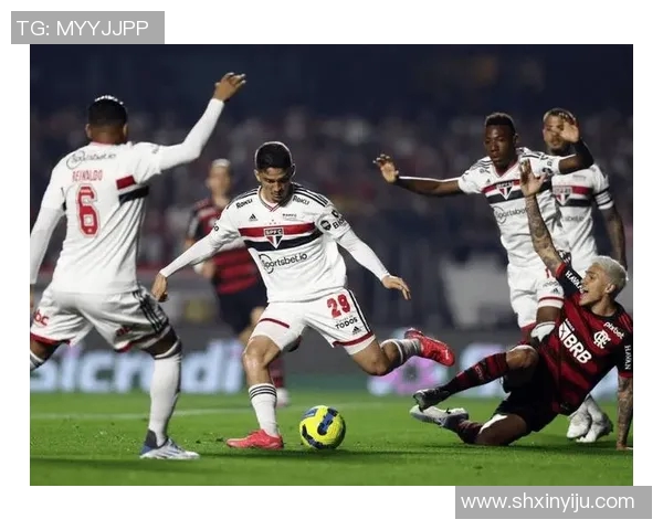 圣保罗与巴技的激烈对决揭示了足球战术与团队协作的完美结合